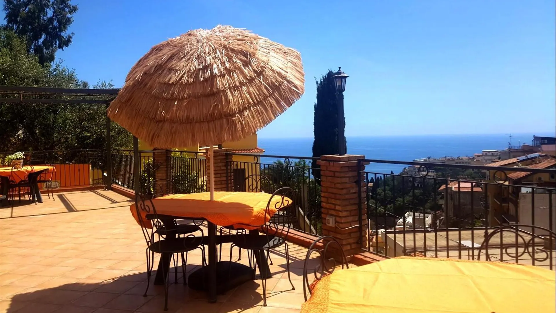 Le Grand Soleil Apartments Taormina