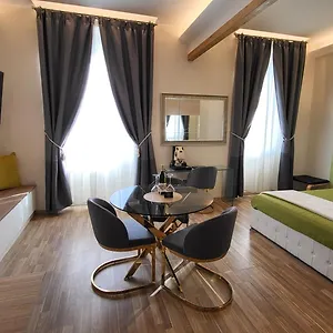 I Due Grifoni Flat Taormina